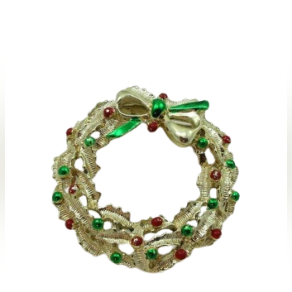 Gerrys Gold Tone Christmas Wreath Pin Ornaments Brooch Vintage Costume Jewelry